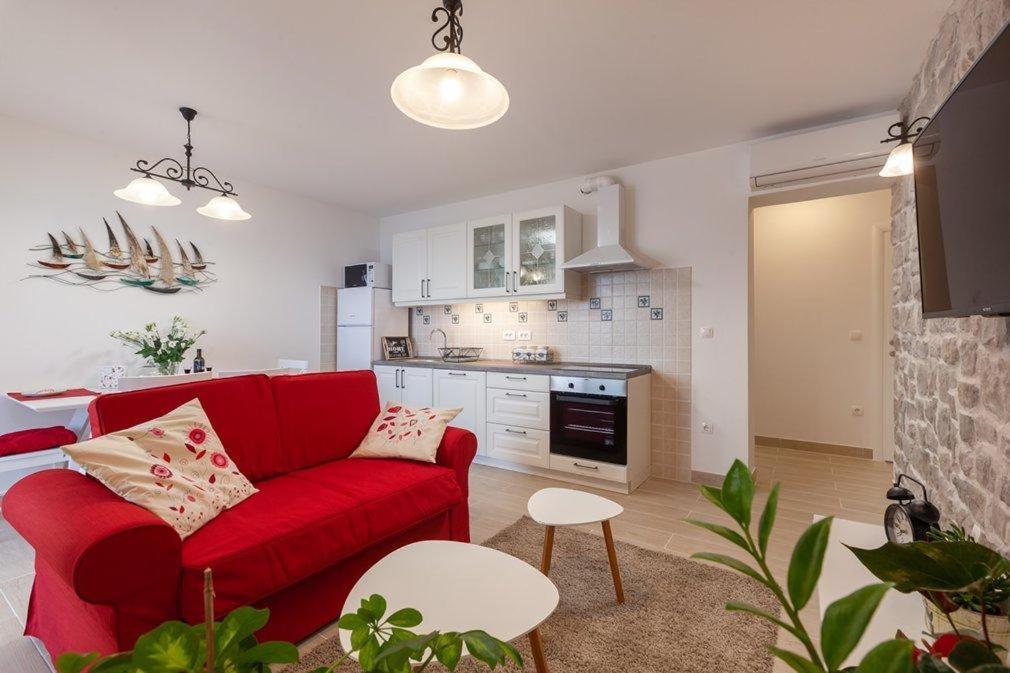 Apartmani Mirona - Tučepi Extérieur photo