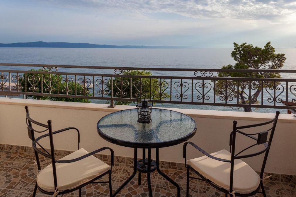 Apartmani Mirona - Tučepi Extérieur photo